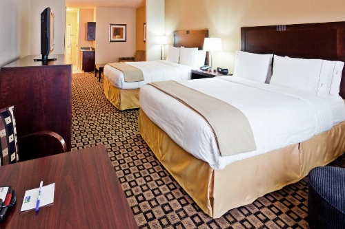 Holiday Inn Express & Suites Clovis image 19