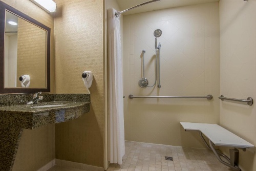 Holiday Inn Express & Suites Clovis image 23