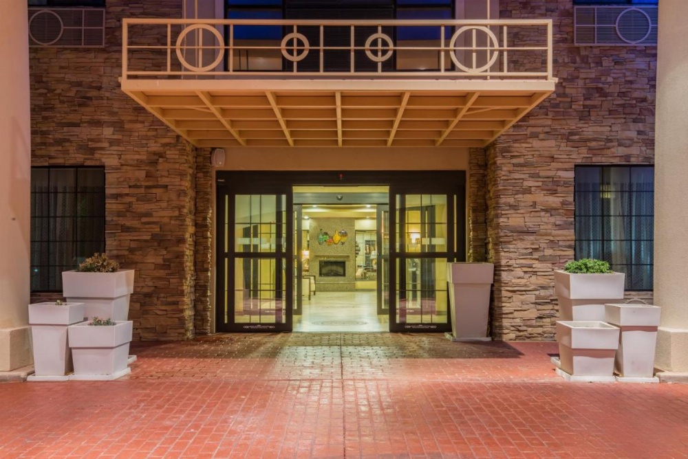 Holiday Inn Express & Suites Clovis Image 33