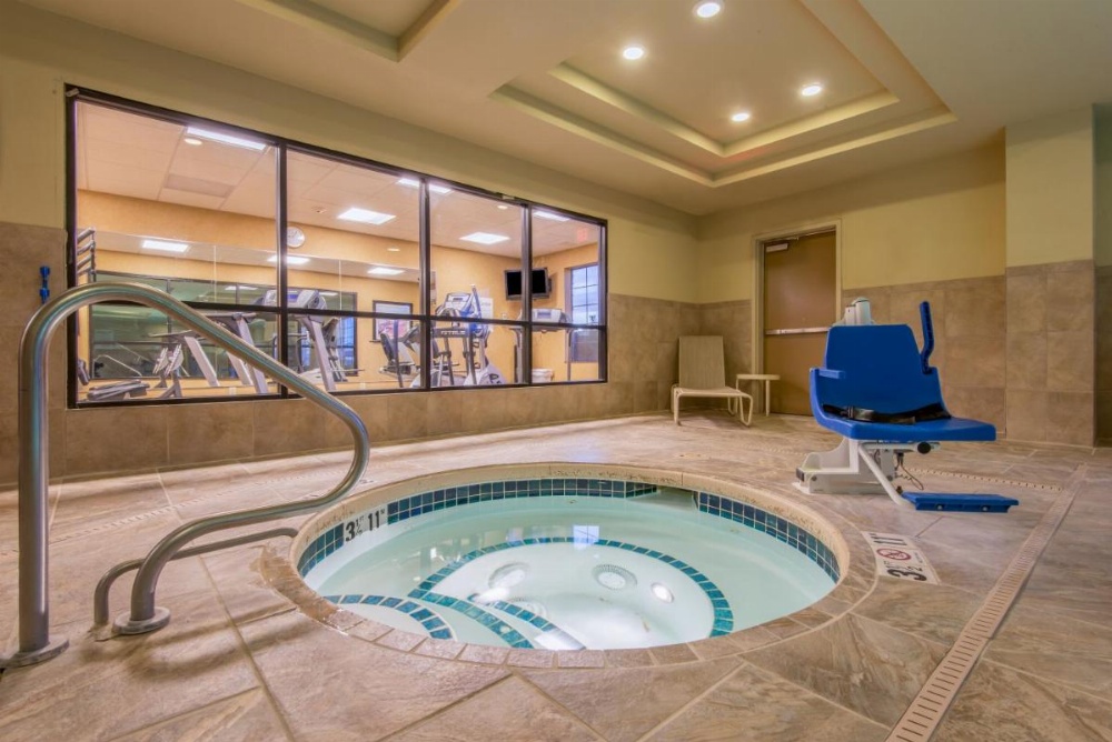 Holiday Inn Express & Suites Clovis Image 34