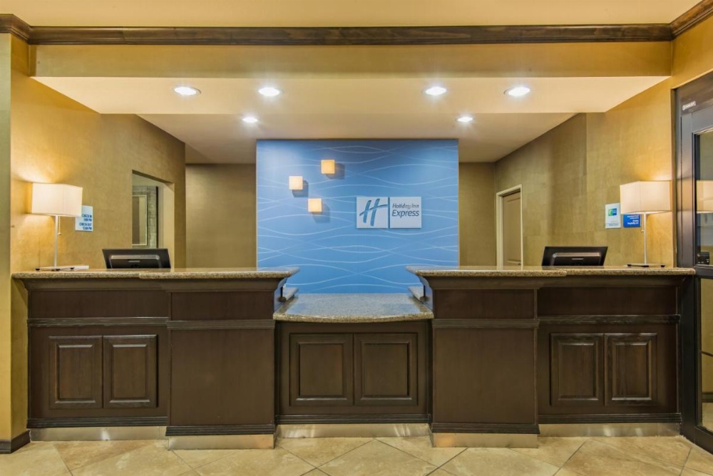 Holiday Inn Express & Suites Clovis Image 37