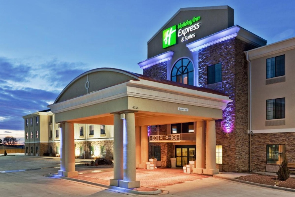 Holiday Inn Express & Suites Clovis Image 40